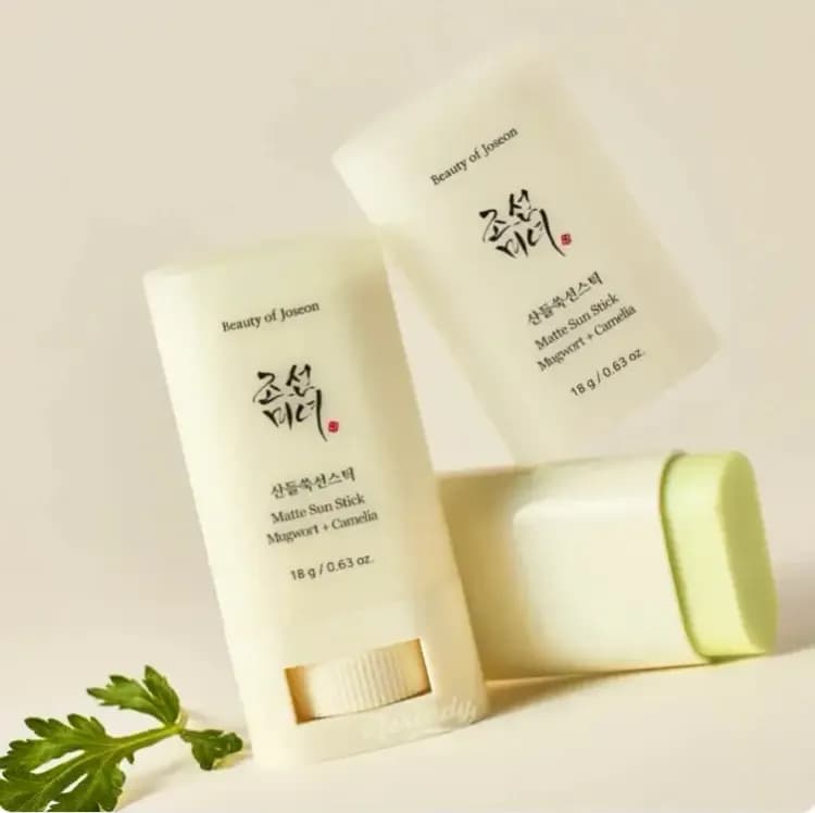Boj Matte Sun Stick SPF: Mugwort + Camelia 18g