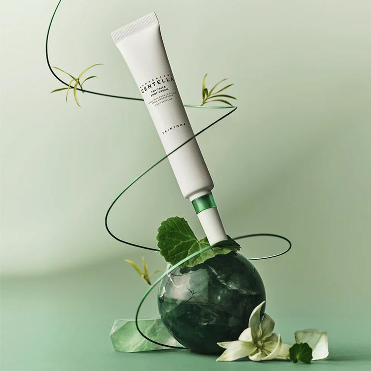 Skin1004 Madagascar Centella Tea-trica Spot Cream 20ml