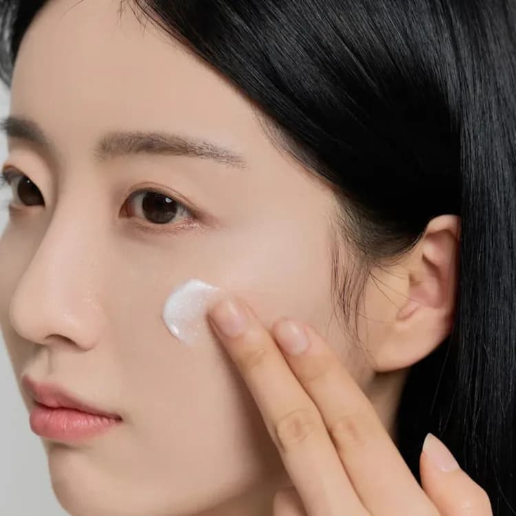 Skin1004 Tone Brightening Capsule Cream 75ml